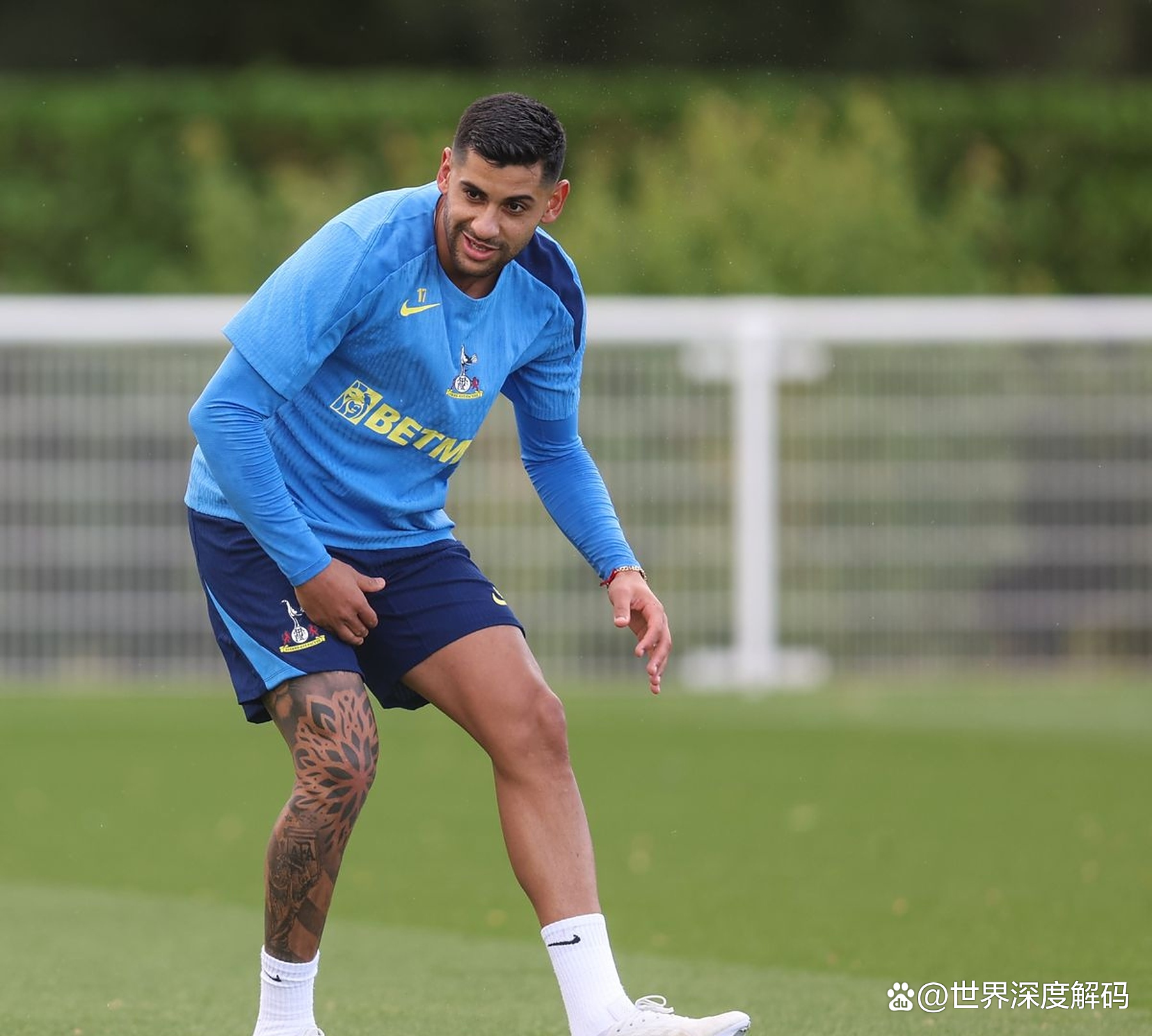 赛地聚焦:德国杯今晨热度飙升,比利亚雷亚尔主帅复盘,赛场秩序良好,阵容厚度经受考验的简单介绍 赛地聚焦:德国杯今晨热度飙升,比利亚雷亚尔主帅复盘,赛场秩序良好,阵容厚度经受考验的简单介绍