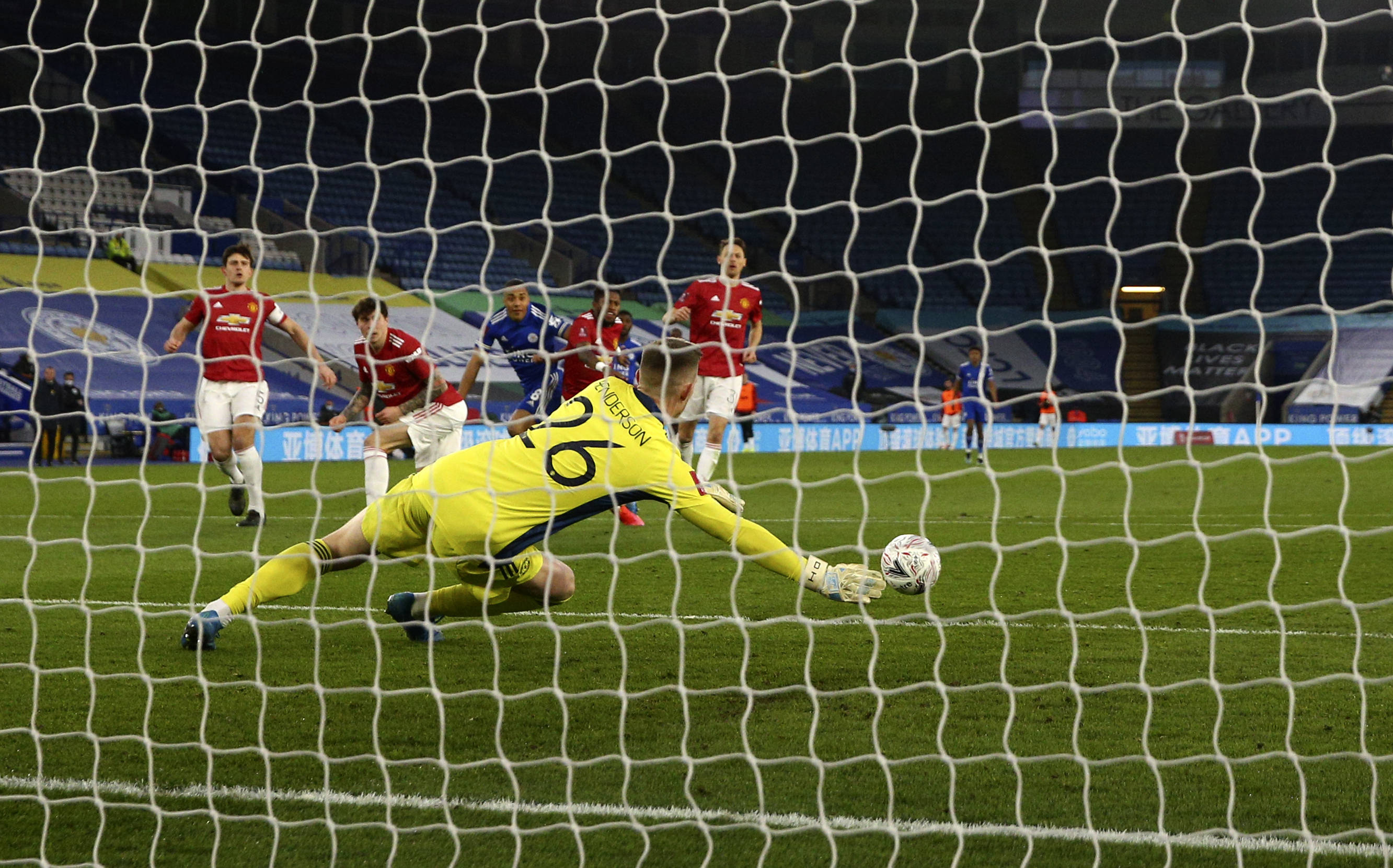 多特蒙德迎足总杯关键赛；赛后门线救险；态度坚定；数据趋势出现新变化(德甲前瞻云达不来梅vs多特蒙德)