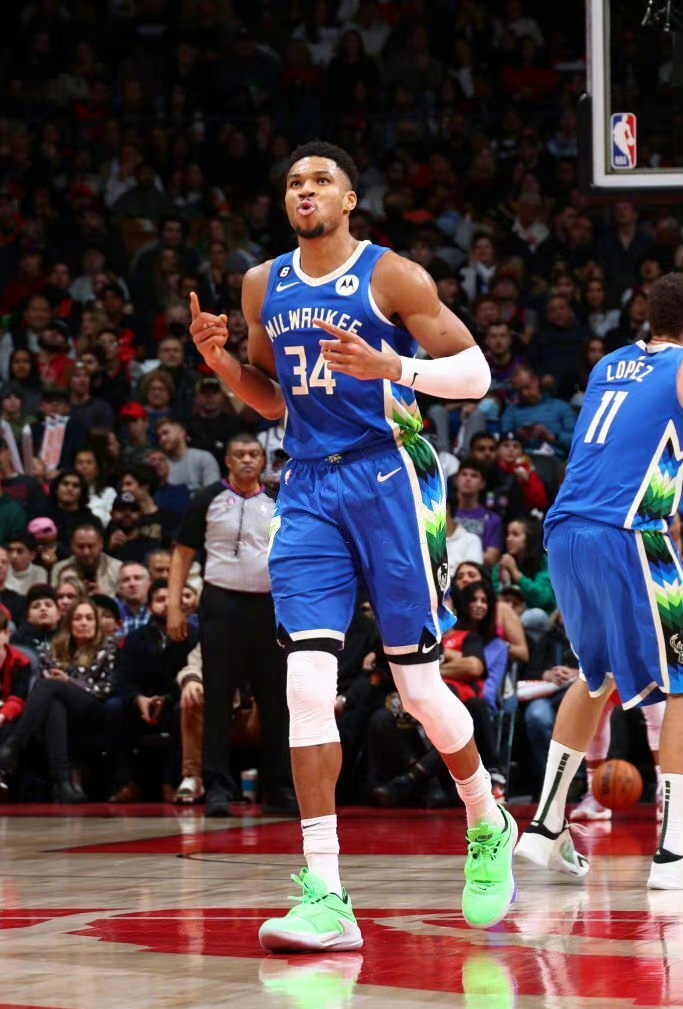 今晚尼斯强势反弹——欧篮联节点到来，压力陡增，年轻球员得到机会的简单介绍