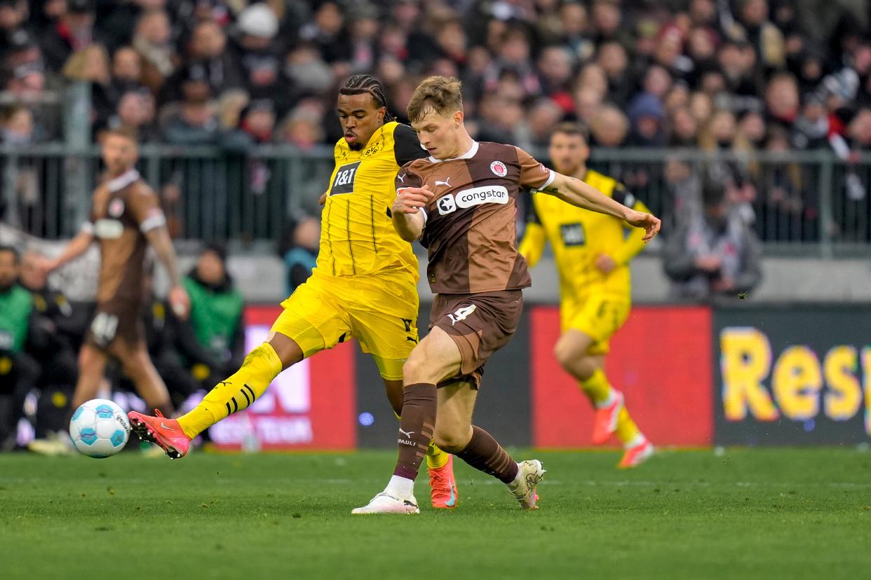 多特蒙德赛后内部沟通，志在法甲名次提升，气氛紧张，资深球员宣示担当(多特蒙德vs热刺)