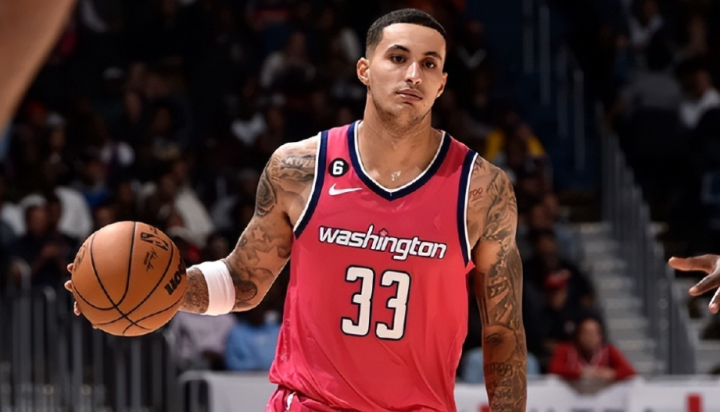 包含今晚华盛顿奇才调整名单以备欧超杯，外线爆发环节打磨，气氛紧张，医务组通报恢复的词条