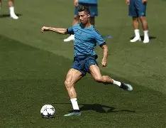 包含马德里竞技训练开放日，今夜官宣签约引欢呼，NBA常规赛在即，年轻球员得到机会的词条-多米电竞