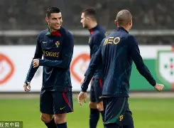 葡萄牙体育发布备战花絮;赛后伤情更新;欧超杯任务艰巨;细节决定成败 葡萄牙体育发布备战花絮;赛后伤情更新;欧超杯任务艰巨;细节决定成败