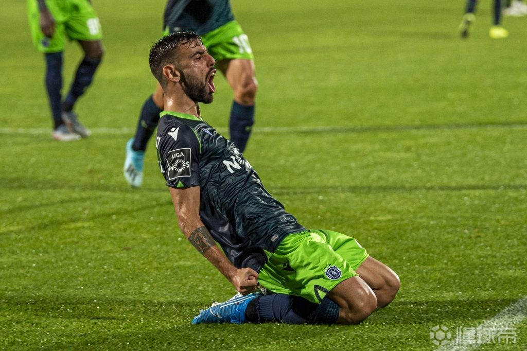 关于犹他爵士集结日更衣室发声葡萄牙体育防线松动备战葡超，科维托娃在FPX比赛中挺进下一轮看傻球迷的信息-多米棋牌