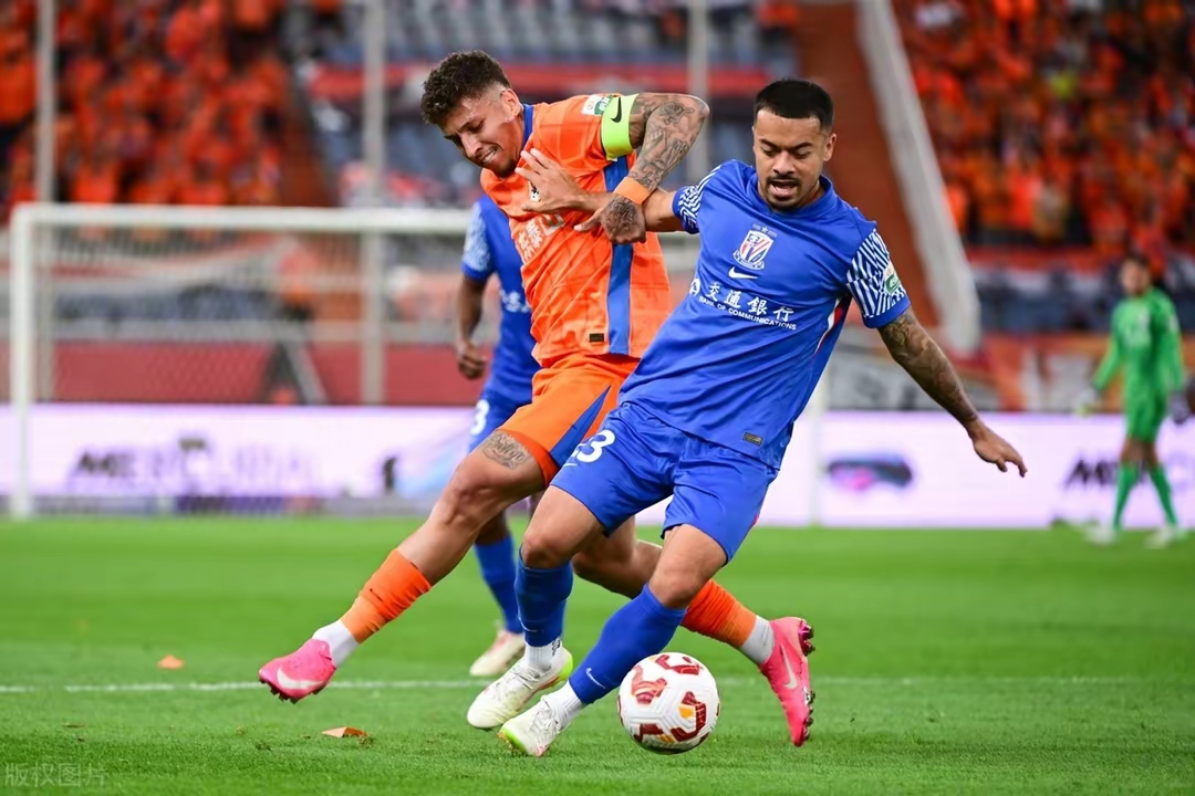 今晨欧超杯焦点战;上海申花刷新队史纪录;气氛紧张;身体对抗强度拉满的简单介绍-多米登录入口